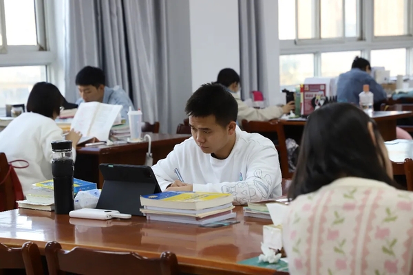 新學期圖書館優化學習環境助力學風建設